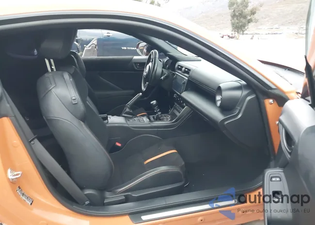 JF1ZNBG12P9755925: 43708204