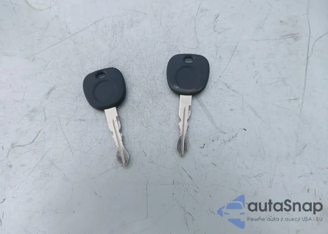 1GTHC29UX2Z145654: 43708250