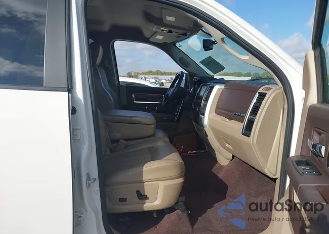 1D3HV13T29J502863: 43708409