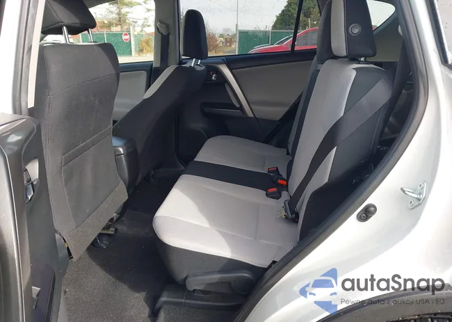 JTMRFREV8HJ118608: 43708447