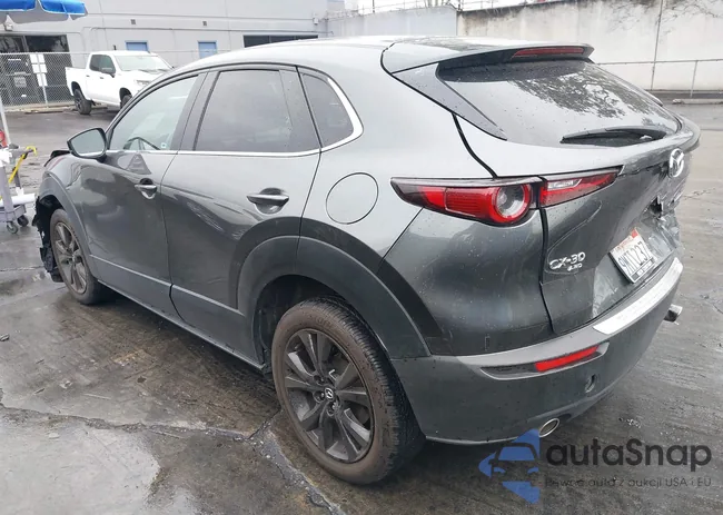 3MVDMBBM0RM633821: 43708544