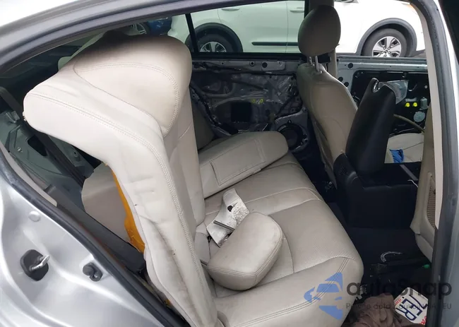 JN1CV6AP2DM303943: 43708627