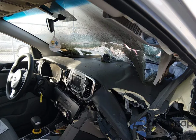 KNDPMCAC8J7411880: 43707727