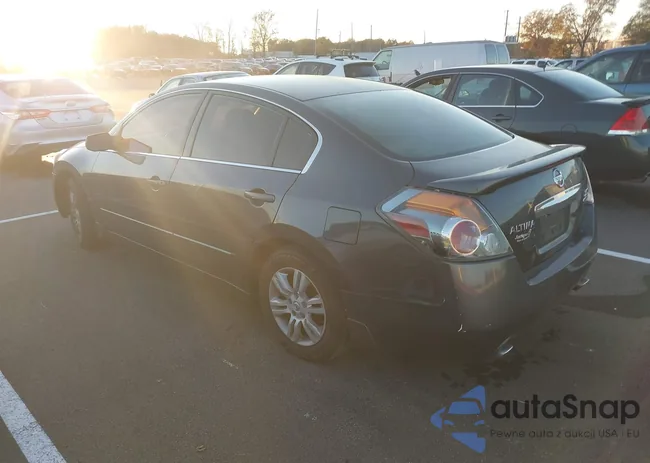 1N4AL2AP3BN433827: 43707781