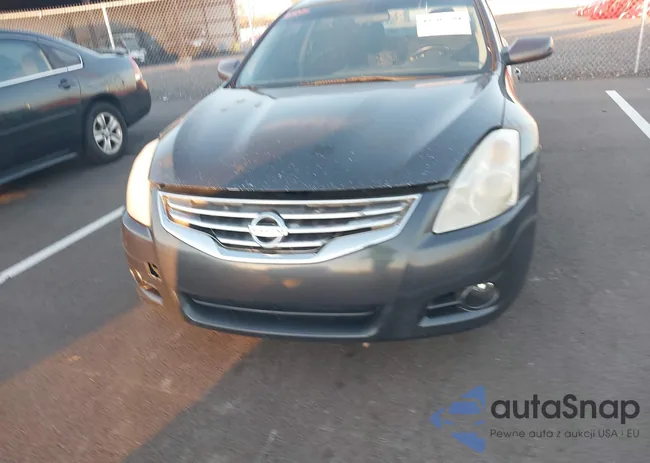 1N4AL2AP3BN433827: 43707781