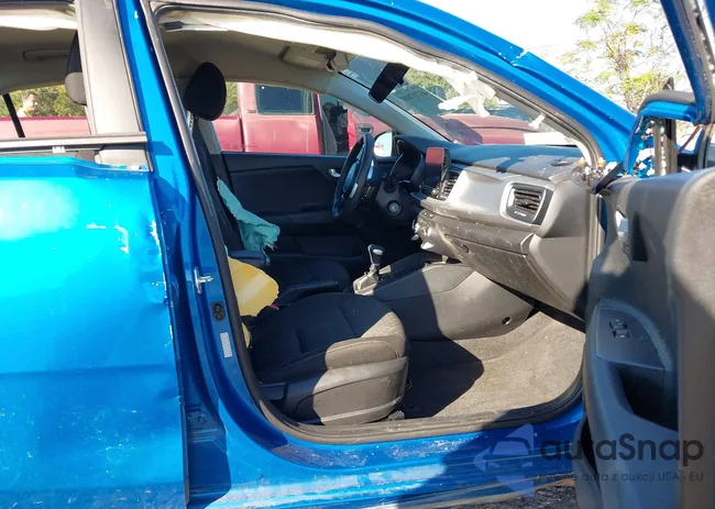 3KPA24AD1PE578083: 43707804