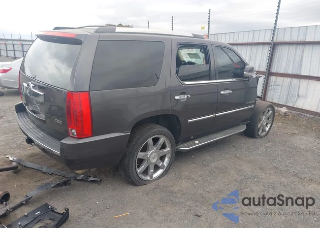 1GYUKBEF8AR260285: 43707865