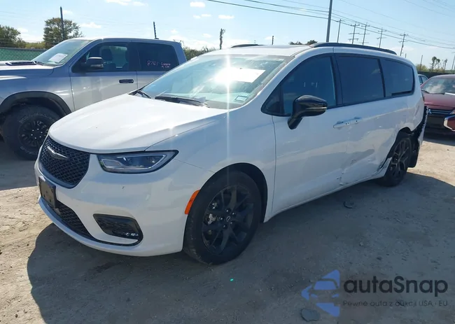 2C4RC1GG8SR539529: 43709146