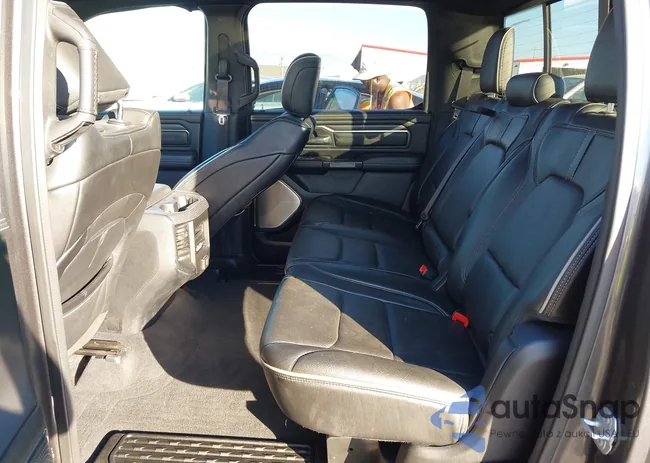 1C6SRFPT3KN611820: 43709262