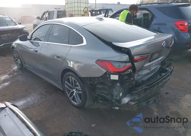 WBA63AV09NFM19711: 43709315