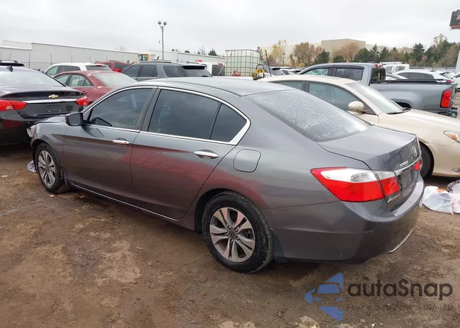 1HGCR2F3XFA268798: 43709376