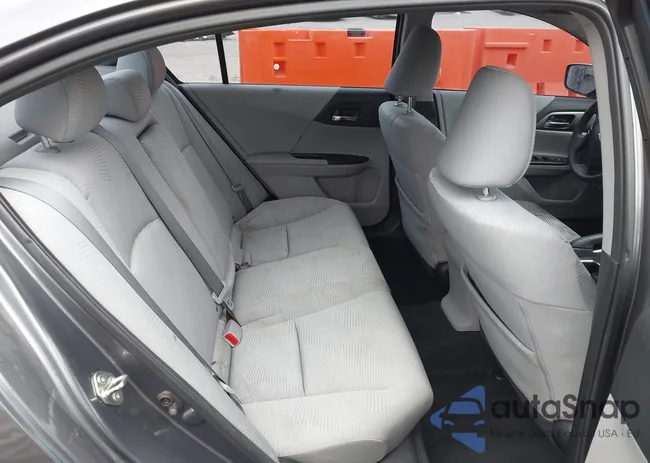 1HGCR2F3XFA268798: 43709376