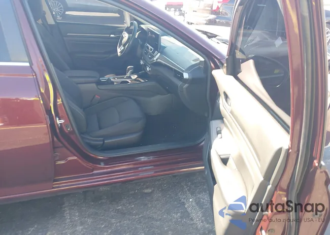 1N4BL4DWXRN403947: 43709393