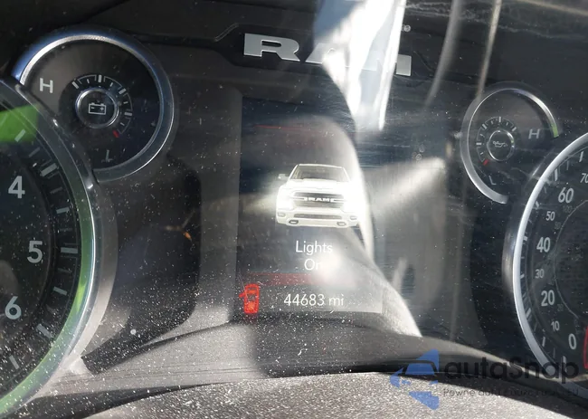 1C6RRFCG4RN137720: 43709536