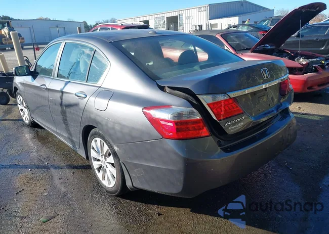 1HGCR2F89DA054992: 43709549