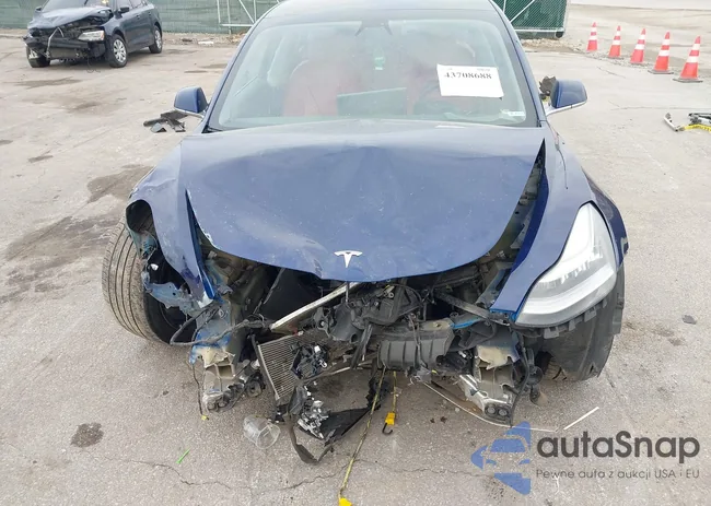 5YJ3E1EB9KF359446: 43708688