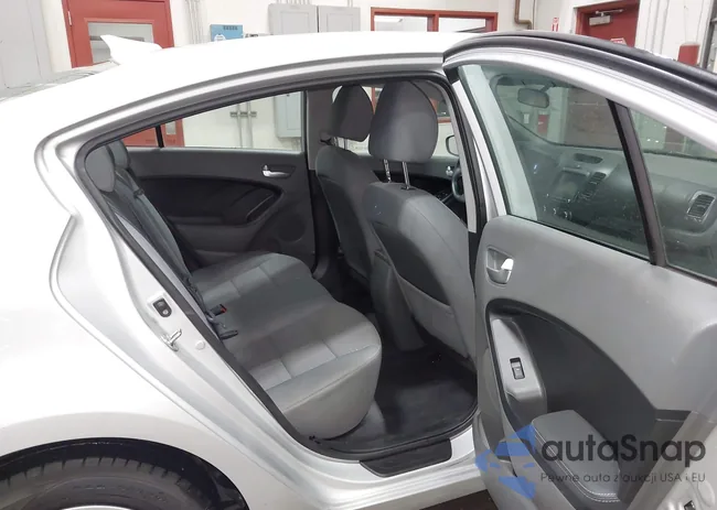 3KPFL4A70JE196826: 43708715