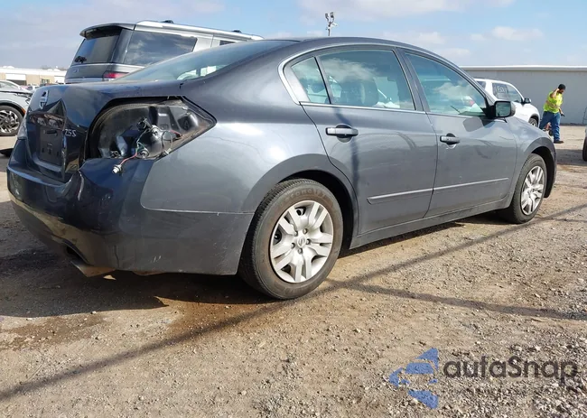 1N4AL21E49N469583: 43709008