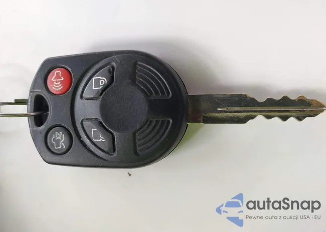 1FMCU49H18KB27501: 43709010