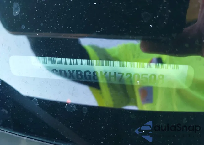 2C3CDXBG8KH720508: 43709880