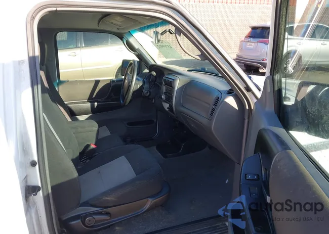 1FTYR14E88PB10981: 43709912