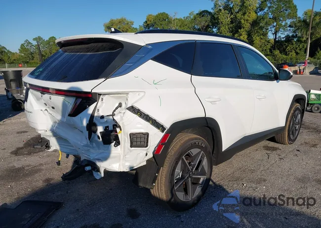 KM8JCDD13SU350803: 43711235