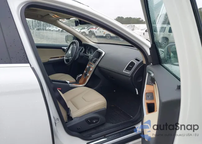 YV440MDU2H2101320: 43711285