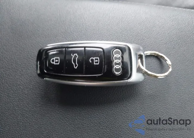 WAUL2AF29KN024774: 43711317