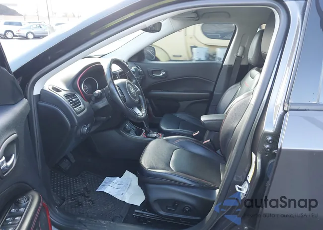 3C4NJDDB9LT111997: 43711362