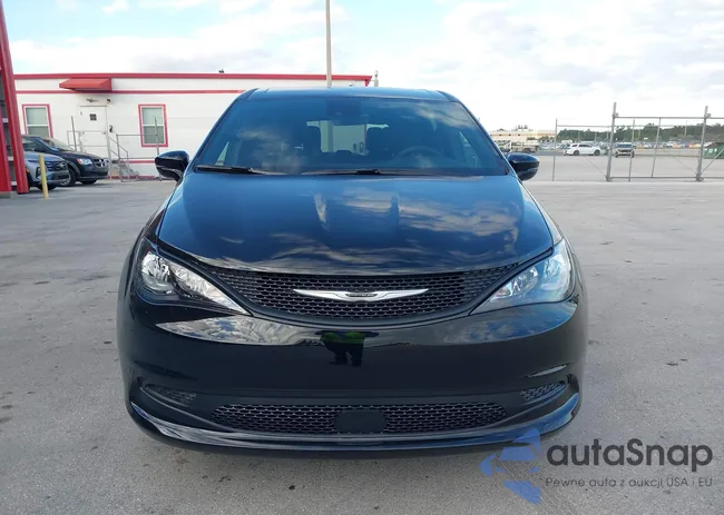 2C4RC1CG9TR195667: 43711370