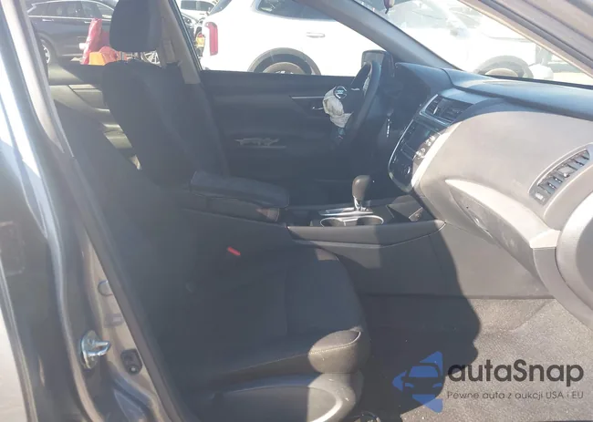 1N4AL3AP0HC277837: 43711399