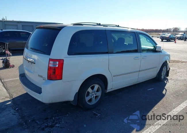 2D4RN5D14AR196916: 43711523