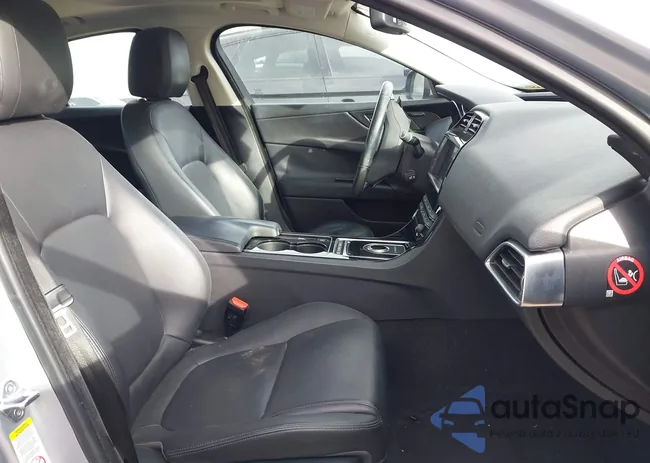 SAJAD4BG8HA971796: 43711608