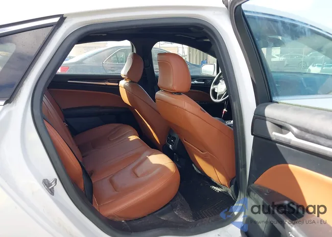 3FA6P0K91LR128212: 43711627