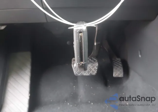 3VV2B7AX8MM077906: 43710684