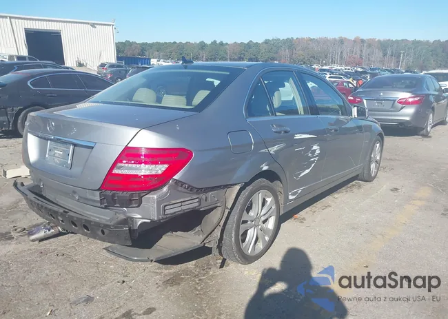 WDDGF4HB2CR230901: 43711012