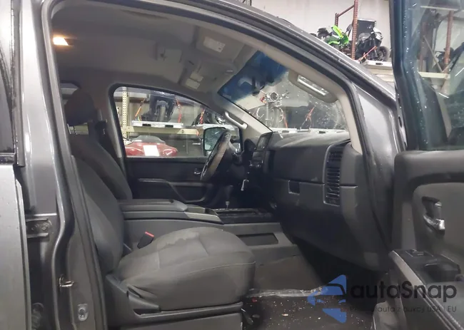 1N6AA0FC2FN505467: 43712213