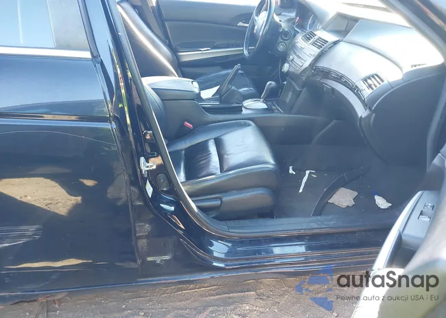 1HGCP2F87AA003556: 43712226