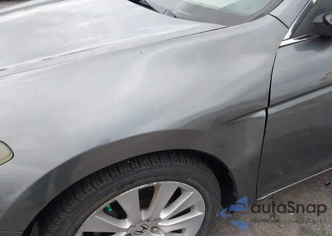 1HGCS228X8A008457: 43712415