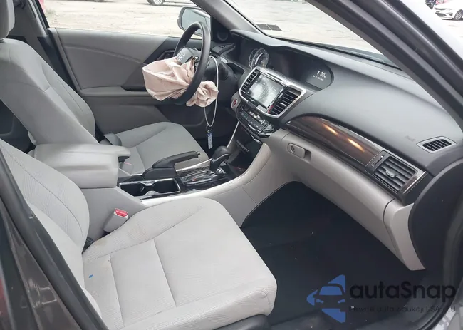 1HGCR2F74GA240497: 43712535