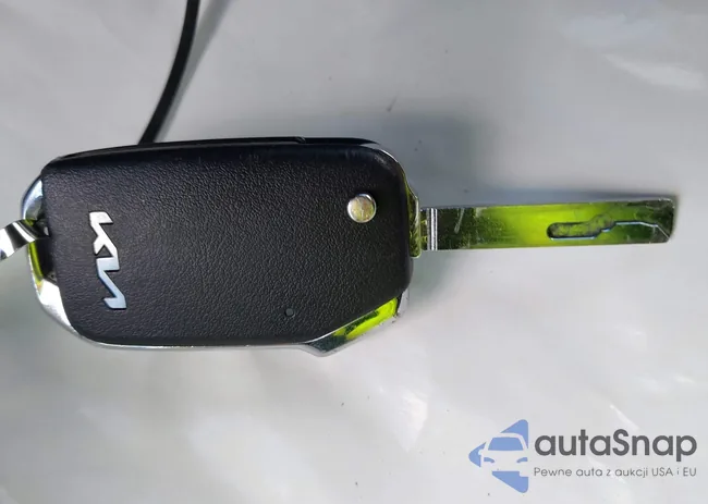 3KPF24AD6RE765764: 43712541