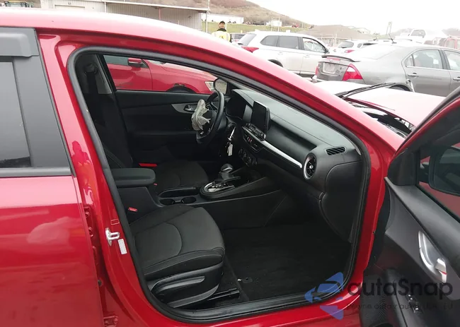 3KPF24AD4RE753354: 43712633