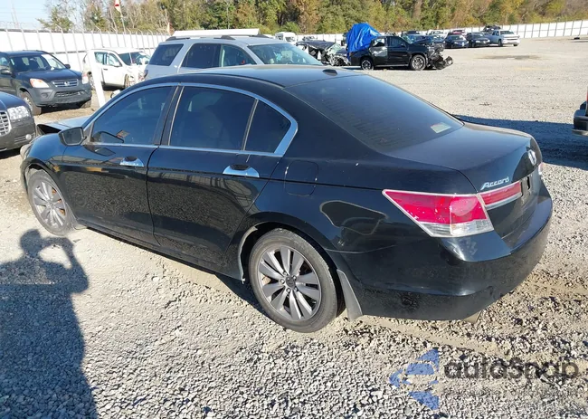 1HGCP3F8XBA023095: 43711696