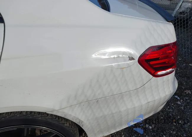 WDDHF8JB4EB061224: 43711801