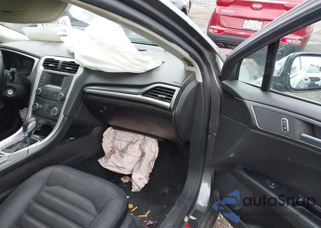 3FA6P0HD8ER147953: 43711838