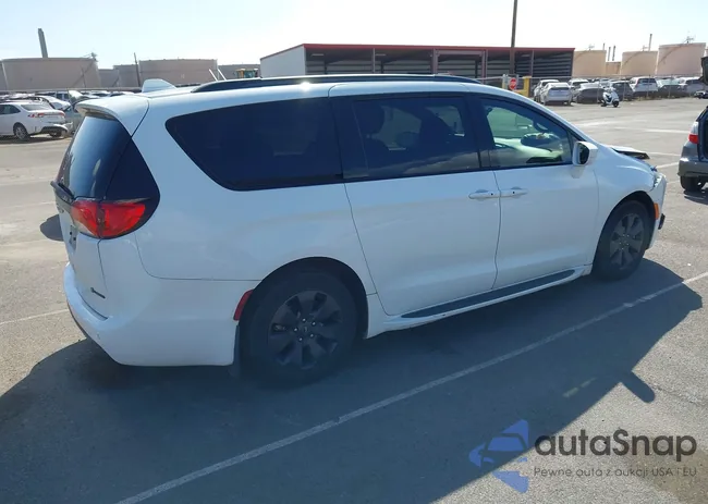 2C4RC1L74LR258822: 43713262