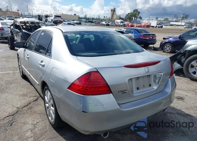 1HGCM66497A032885: 43713304