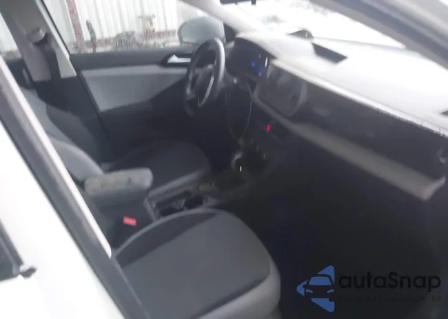 3VVDX7B27NM004444: 43713405