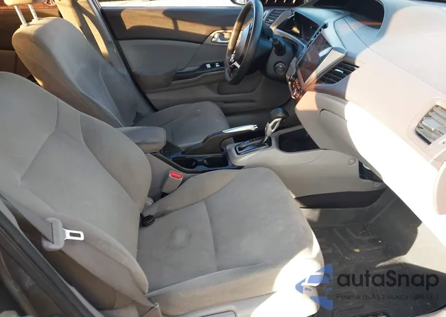 2HGFB2F8XCH329688: 43713430