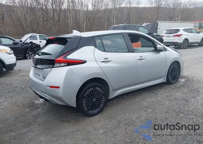 1N4CZ1CV0RC552339: 43713447